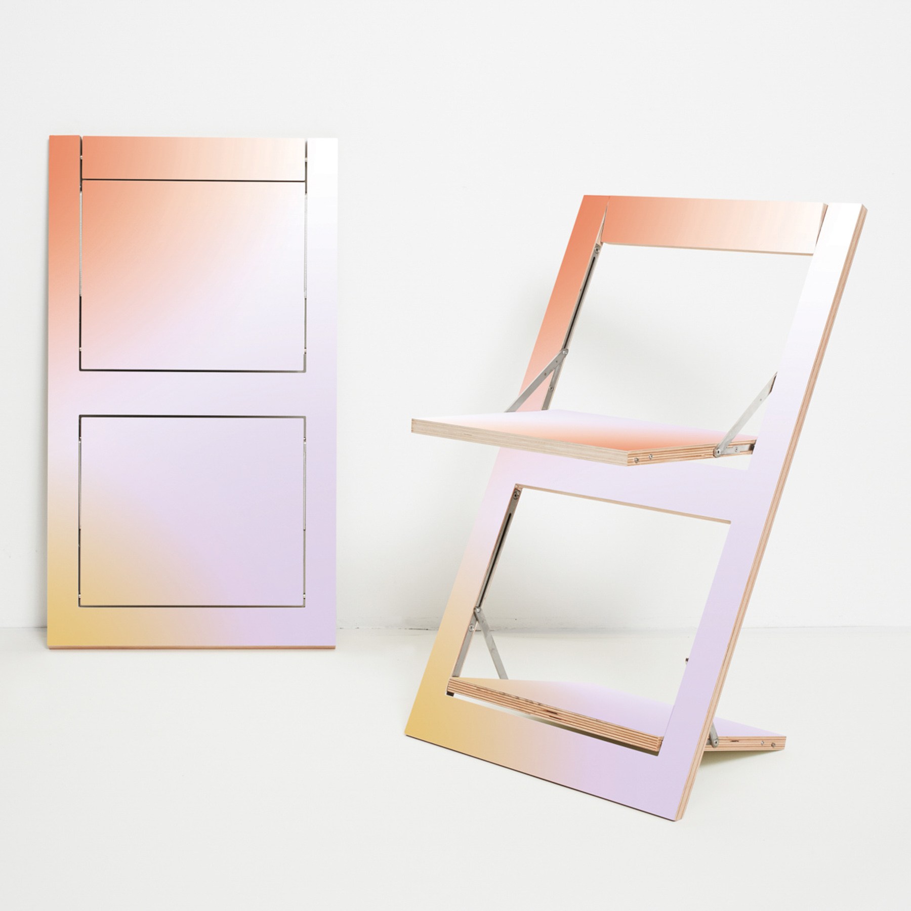FL010050-Flaepps-Foldingchair-Sunrise-Joa-Herrenknecht-web-1to1